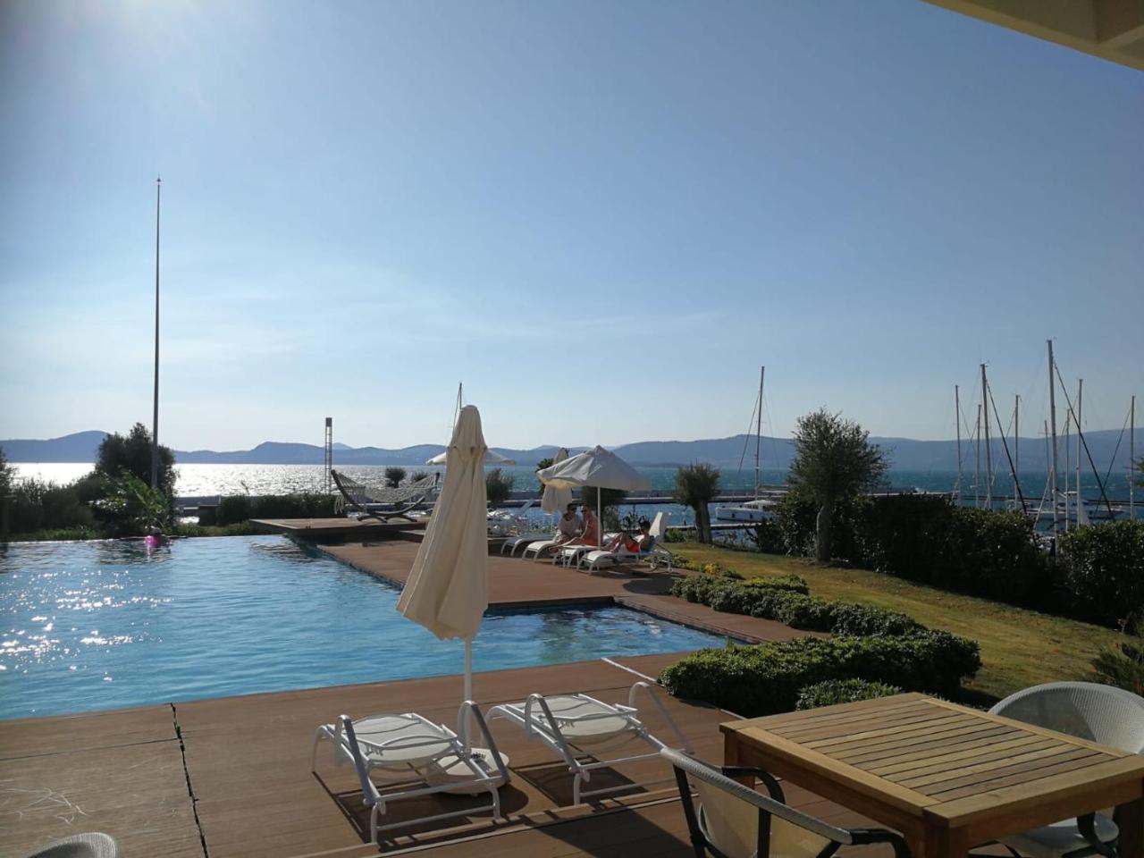 Egesu Marina Guest House Gulluk Exteriér fotografie